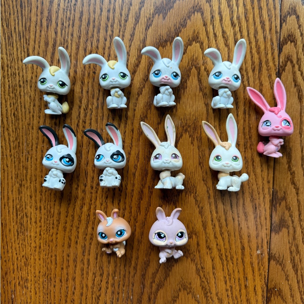 Vintage Littlest Pet Shop Bunny Bundle